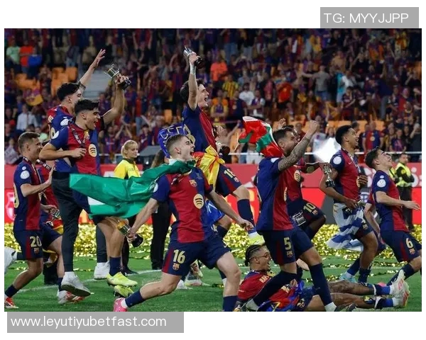 梅西助攻佩德里内切破门精彩瞬间左脚低射精准入网