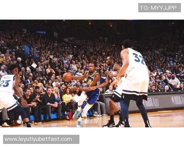 库里近期表现惊艳场均345分助勇士取得三胜一负佳绩